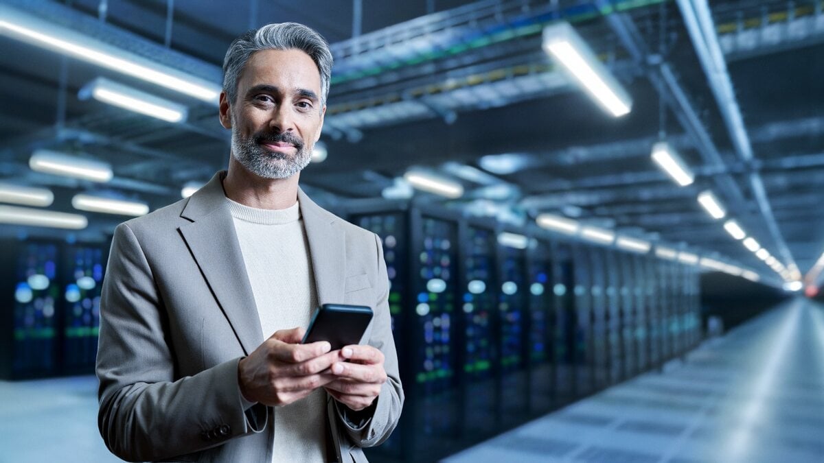 data-center-bring-cellular-indoors